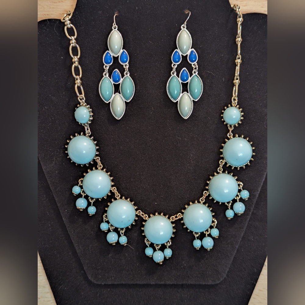 Vintage Necklace & Earring Set